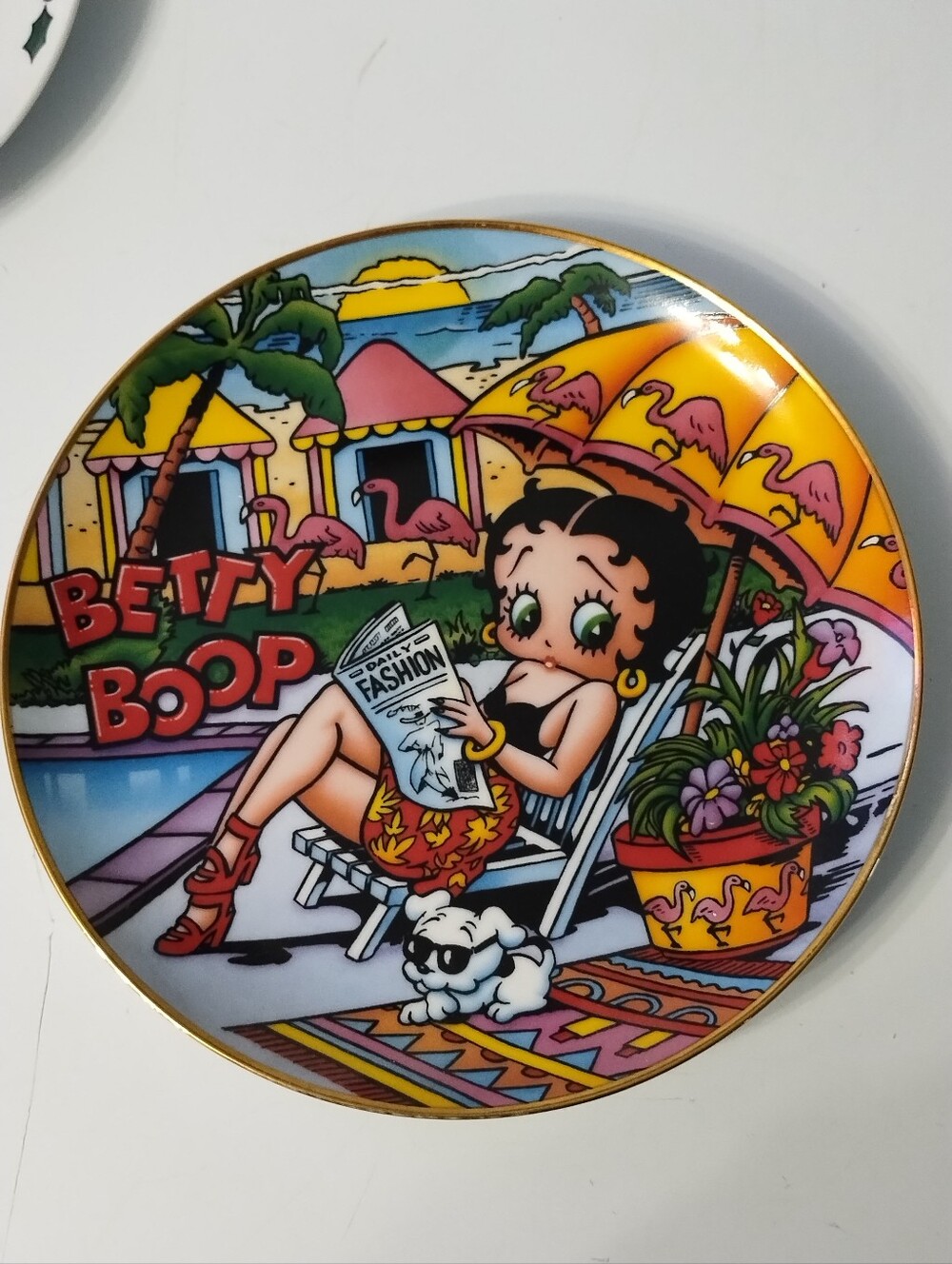 1994 "Bathing Beauty" Betty Boop Tropical Beach Decorative Plate